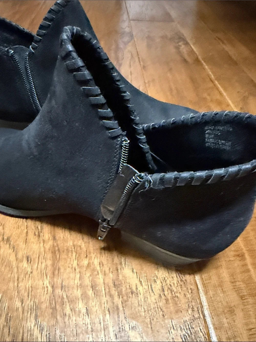 Rampage cushioned sleek slip